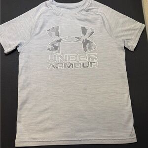 Under Armour Gray Short Sleeve Tee